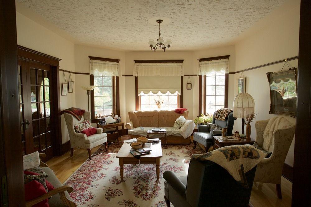 Sproule Heritage Bed & Breakfast Стратмор Екстериор снимка